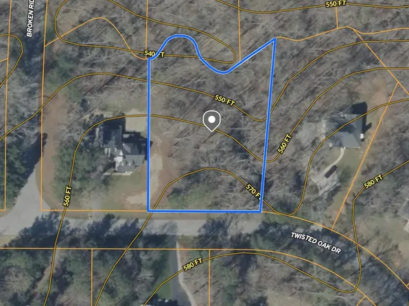208 Twisted Oak Dr, Greenwood, SC 29646