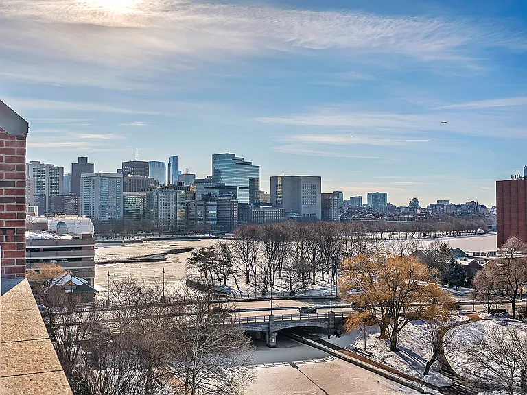 4 Canal Park #U-8 — Photo 31