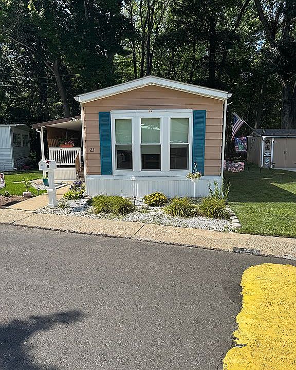 1st image of 23 South Dr
