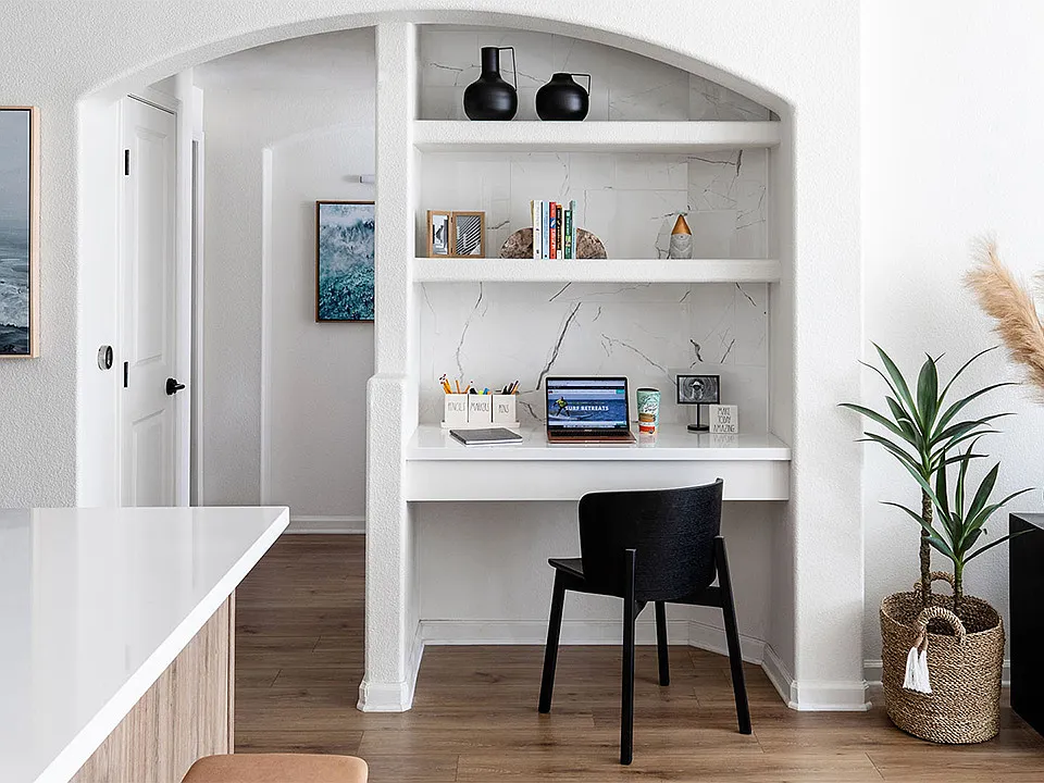 Apartment built-in desk.