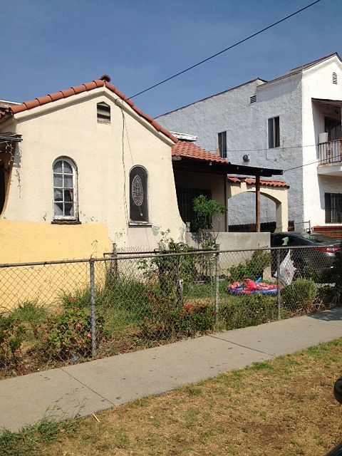 2nd image of 1011 N Ditman Ave