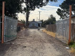 320 Belmont Ave, Bakersfield, CA