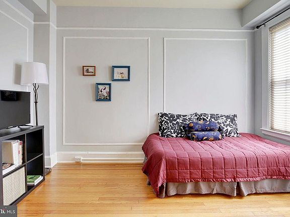 Configuration 1 - living/sleeping area