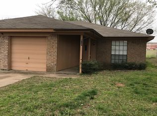 512 Concord Dr, Joshua, TX 76058