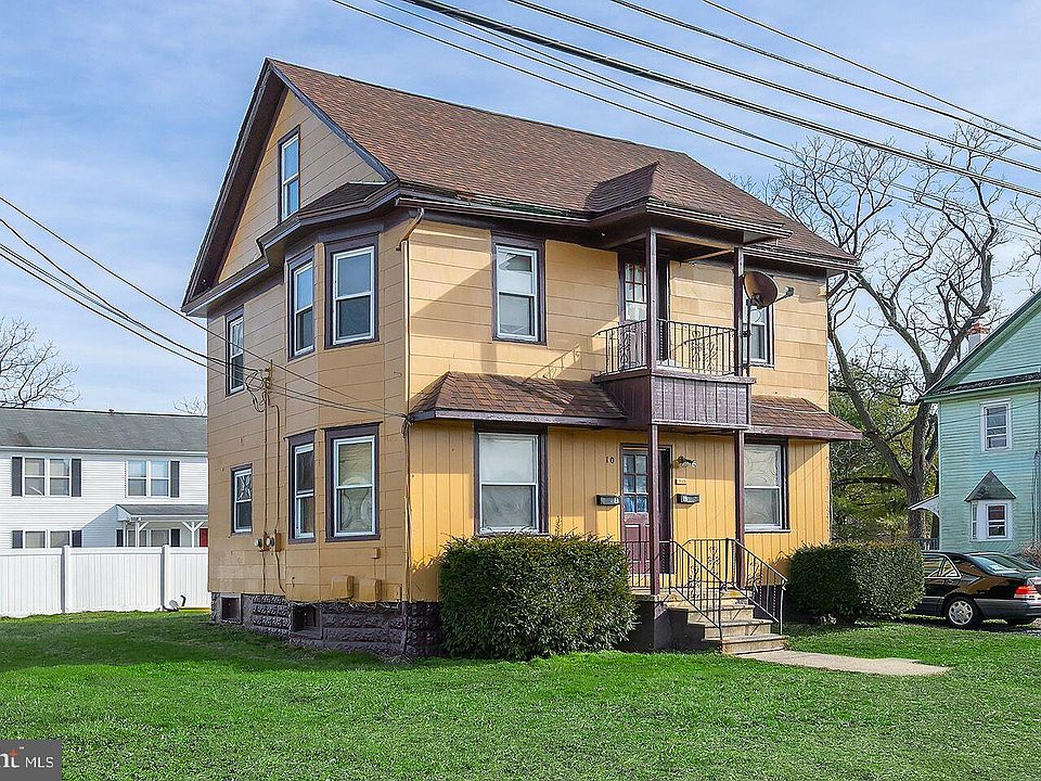 2nd image of 10 Warrick Ave