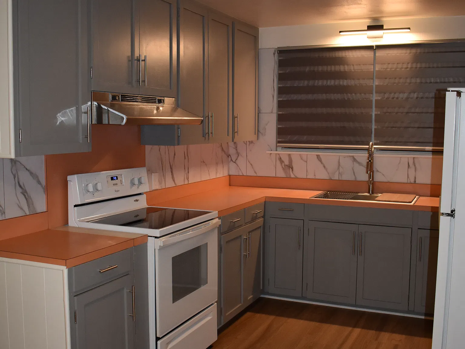 3 bed, 1353 sqft, $3,700 — Photo 4