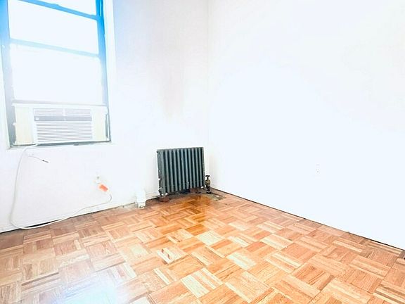 2nd image of 213 6th Ave APT 1