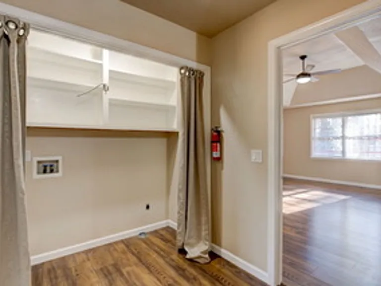 212 Running Deer Dr — Photo 13
