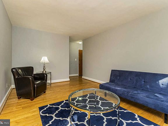 4th image of 1307 N Ode St APT 404