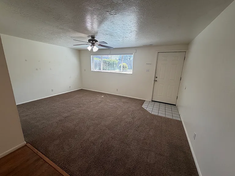 166 N 400 E #166 — Photo 2
