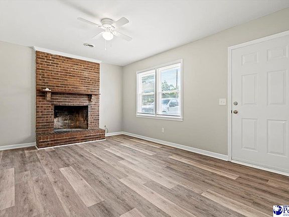 3rd image of 919 E Home Ave