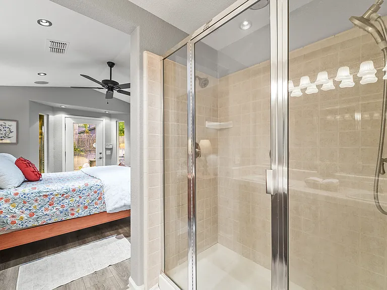 Montara Dr — Photo 17