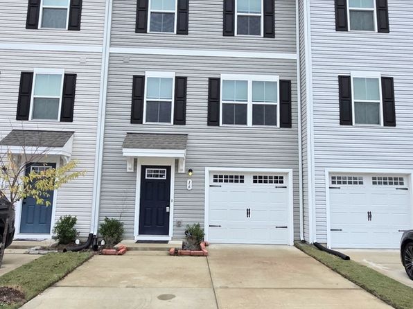 16 Clara Ct