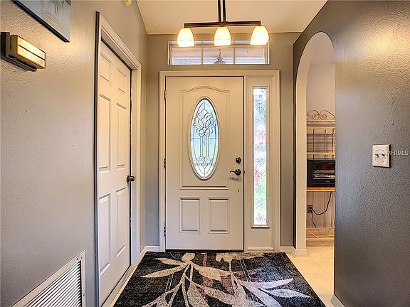 2nd image of 812 Forestwood Dr