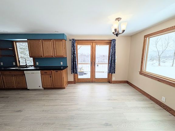 4th image of 3757 Hamden Hill Rd