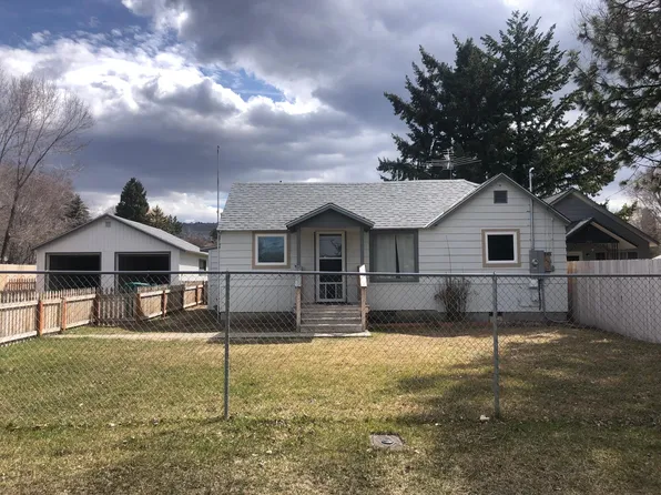 1877 Ivory St, Klamath Falls, OR 97603