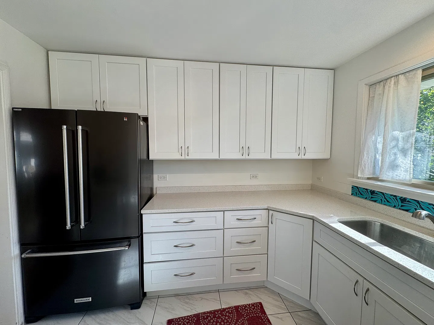 4 bed, 1900 sqft, $2,950 — Photo 4
