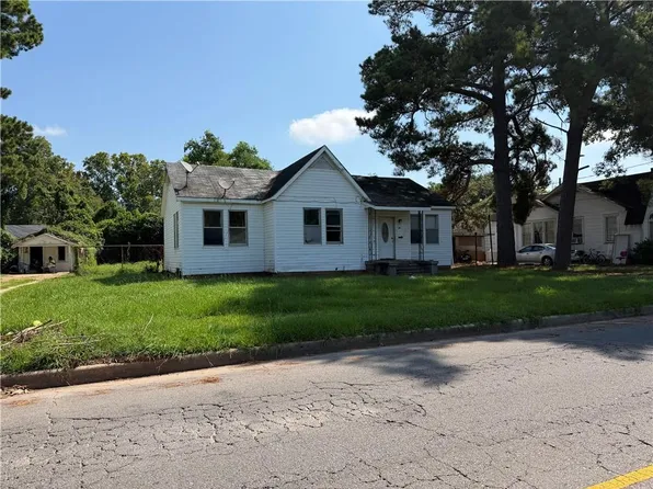 37 Chester St, Alexandria, LA 71301