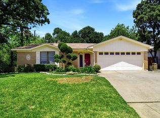 1812 Kynette Dr, Euless, TX 76040