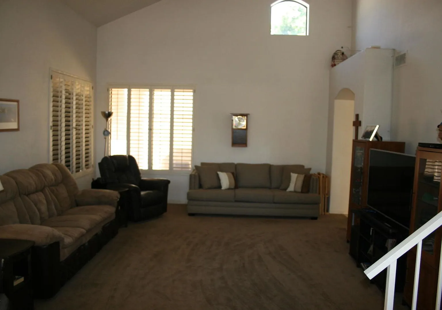 Charming 3 Bed 2.5 Bath Home in Gated Community in North Phoenix — Photo 4