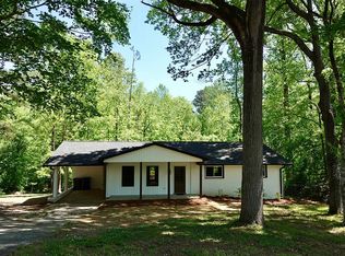 407 Beechwood Cir, Greenwood, SC 29646