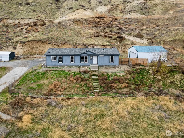 3570 Pinnacle Place, Wenatchee, WA 98801