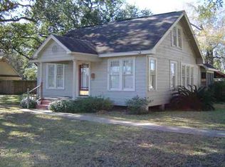 1800 Nall St, Port Neches, TX 77651