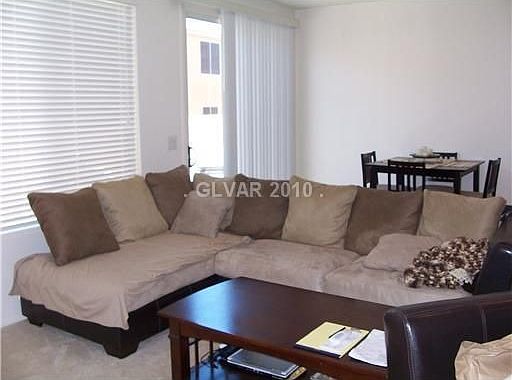 3rd image of 1000 Mackenzie River Ave