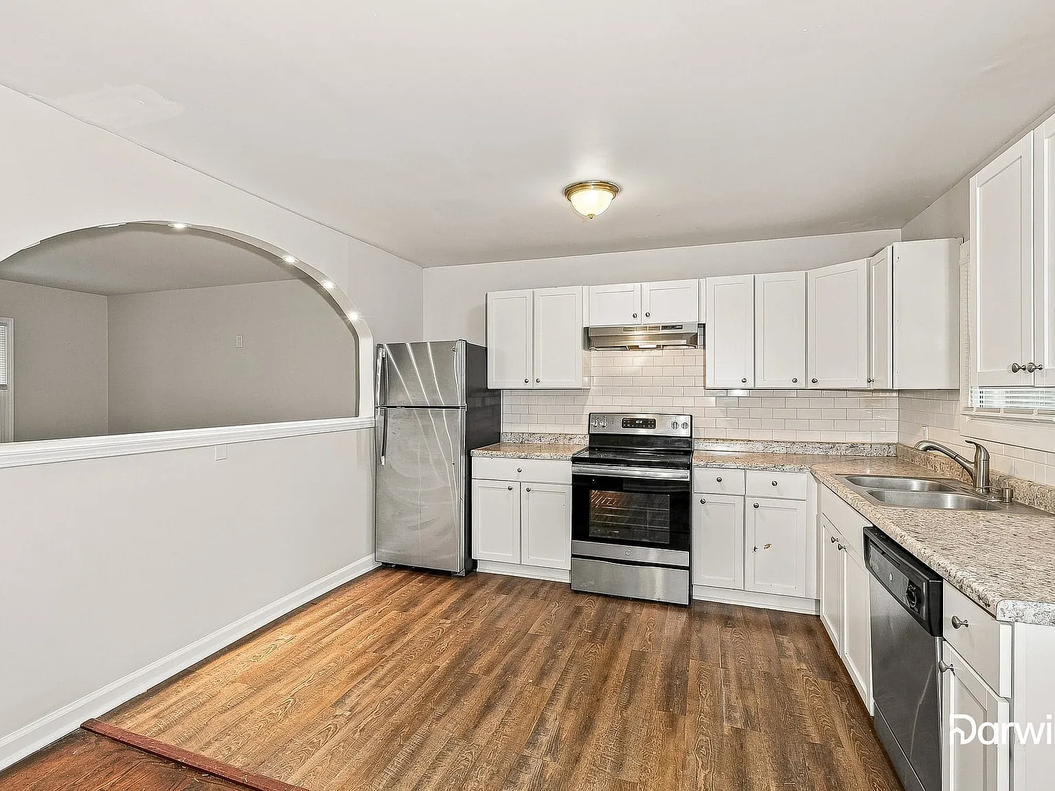 3 bed, 1.0 bath, 1092 sqft, $1,500 — Photo 3