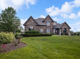 8746 Stone Creek Blvd, Frankfort, IL 60423