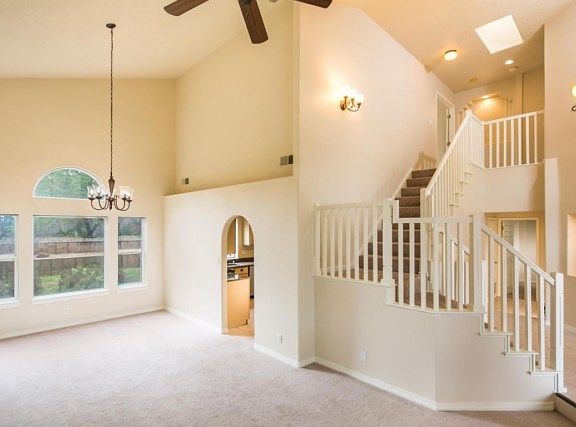 3rd image of 10525 Calle Alba NW