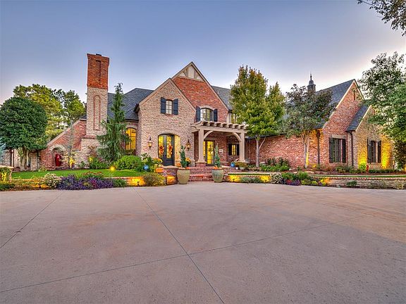 2nd image of 14816 Aurea Ln