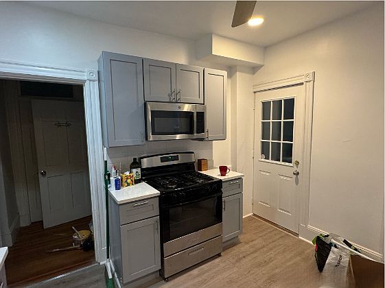 2nd image of 142-144 Calumet St #2F
