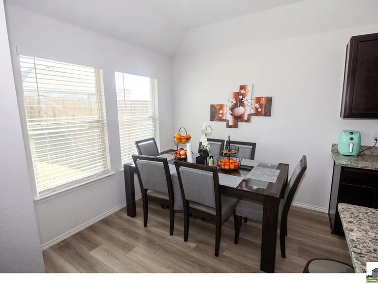 2478 Bee Creek Dr — Photo 12