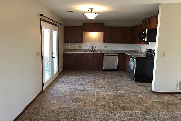 2410 Charolais Ln — Photo 6