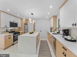 25 N Evergreen Ave, Woodbury, NJ 08096