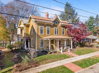 667 4th St, Oakmont, PA