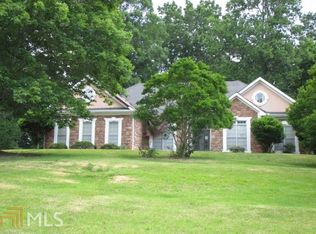 5816 Stratford Dr, Gainesville, GA 30506