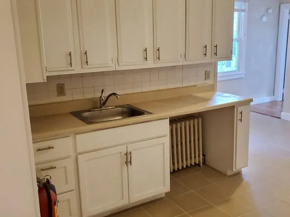 30 Fayette St APT 2, Bridgeton, NJ 08302