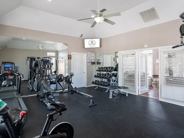 The Oaks of Arlington-Fitness Center