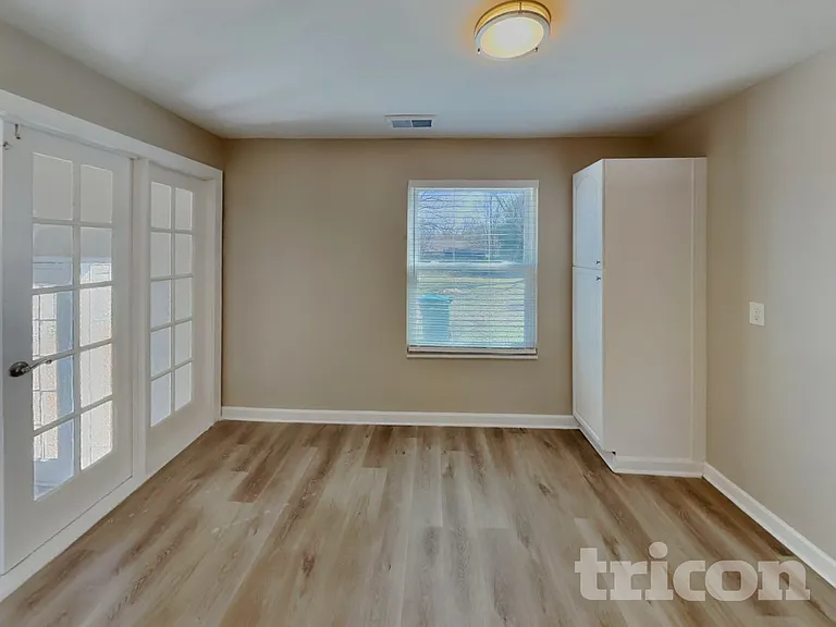 622 Meadowview Dr — Photo 7