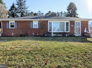 204 Sunset Dr, New Cumberland, PA 17070