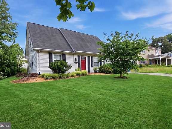 2nd image of 12413 Seabury Ln