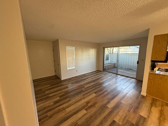 5th image of 2507 Sycamore Glen Dr APT 4
