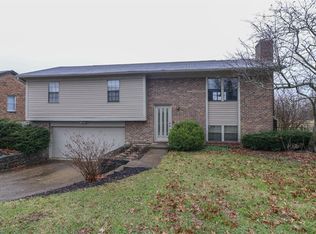 755 Meadow Wood Dr, Villa Hills, KY