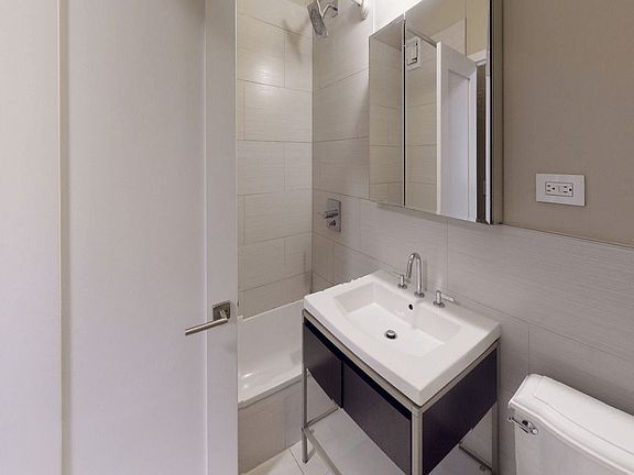 5th image of 40 Harrison St #4022E