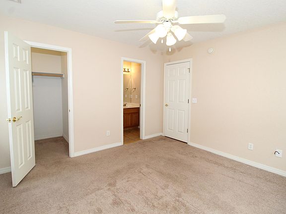 5th image of 2540 Bowman Dr #A