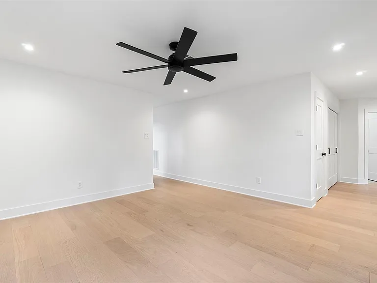 33 Split Rock Ct — Photo 33