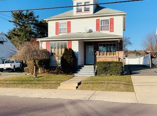 48 Stark St, Plains, PA 18705