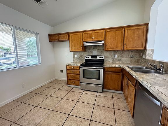 4th image of 1637 Terra Vista Ln